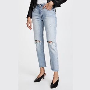 NWT Levi’s 501 Distressed Straight Leg Light 25